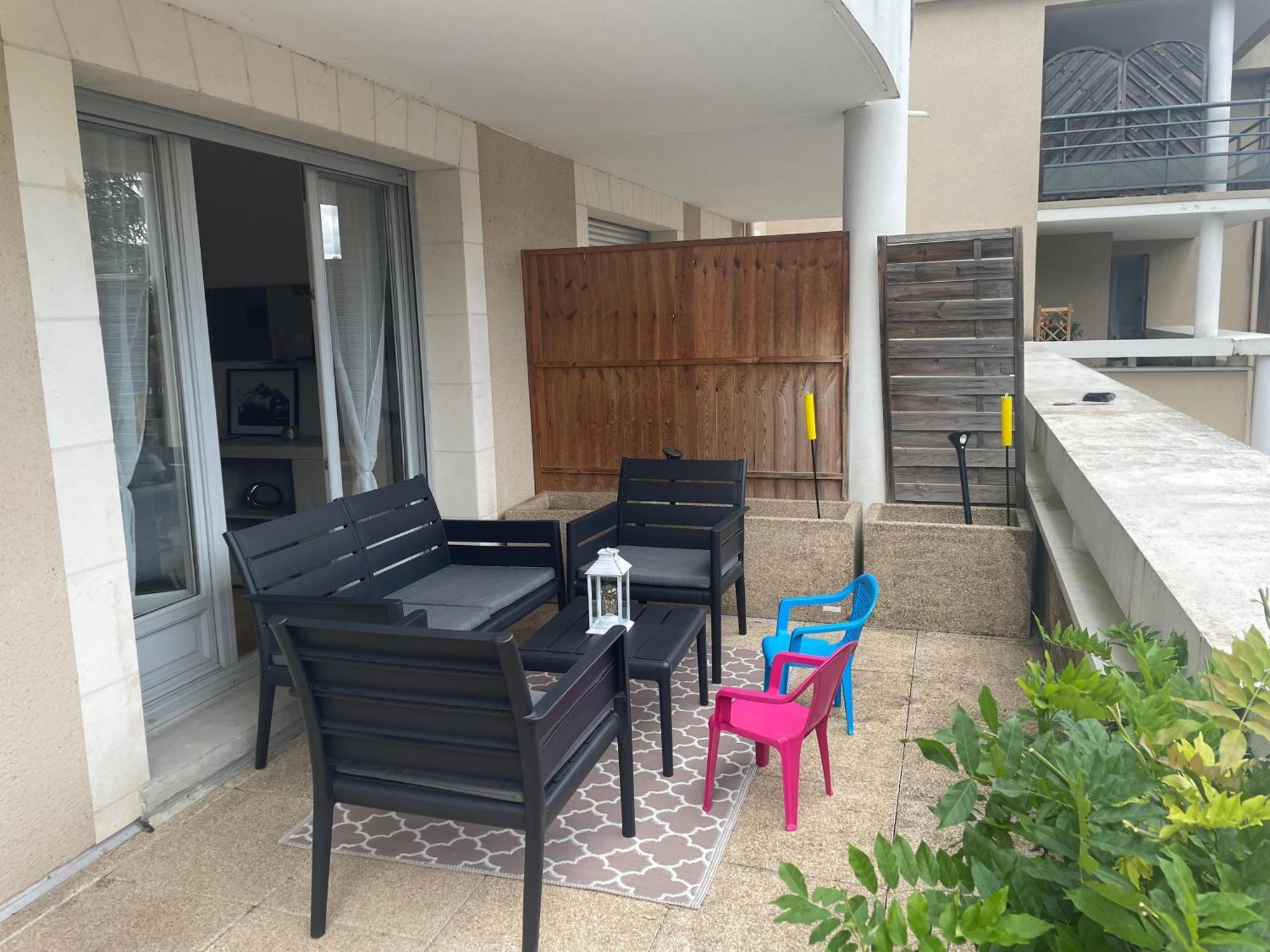 Appartement Avec Parking & Linge Inclus & Local Velos Blois Exterior photo